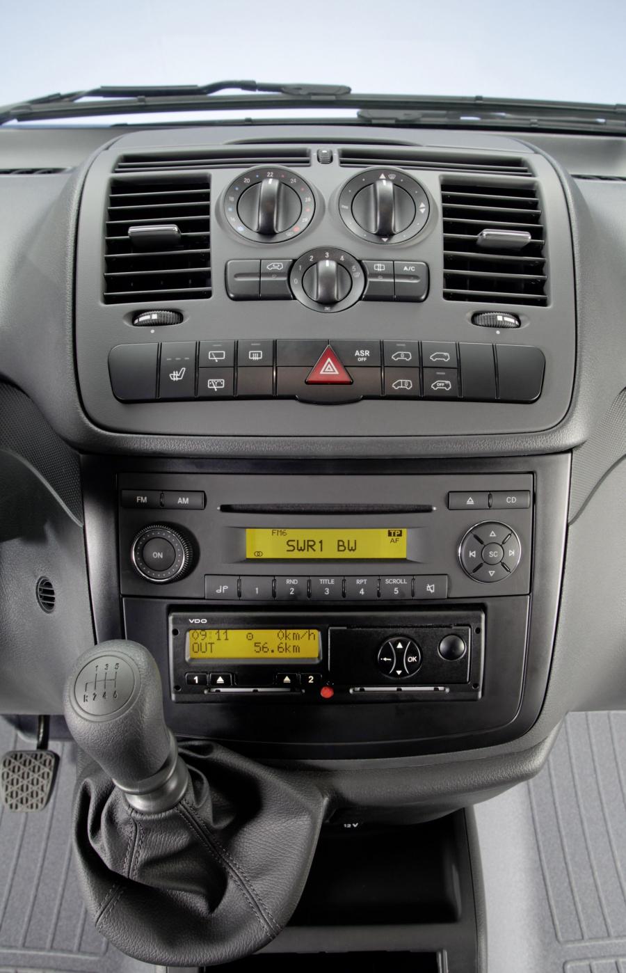  Mercedes-Benz Vito 2011 года  (фото 6 из 78)